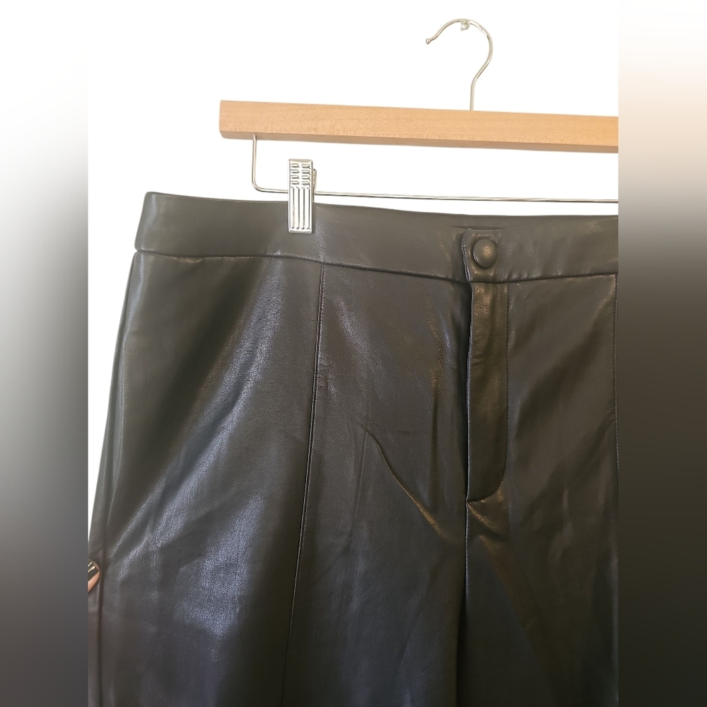 Eloquii Black Faux Vegan Leather Women's Straight Leg Trousers Sz 14 WP8 - Picture 4 of 8